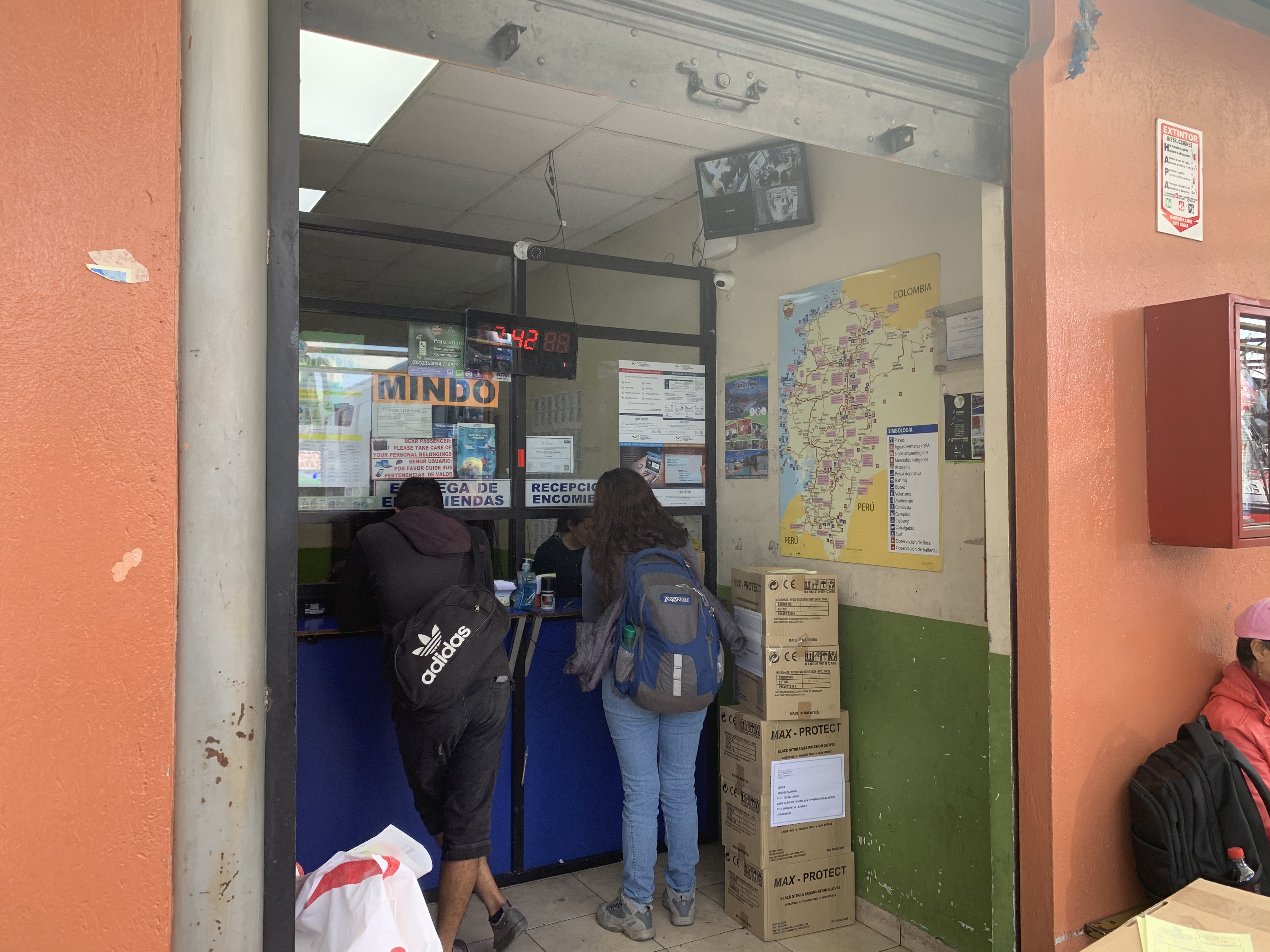 bus-station-in-Quito-selling-tickets-to-Mindo